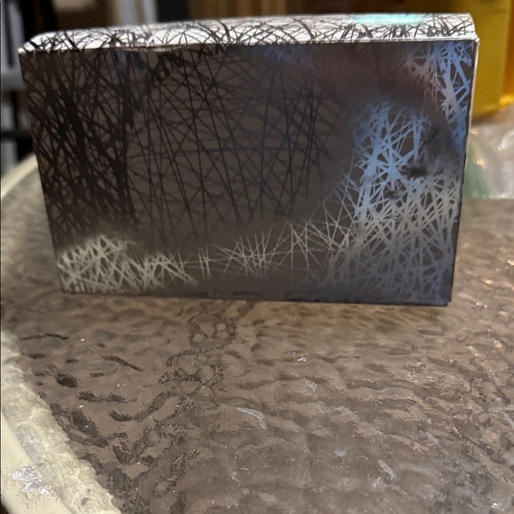 MAC Cosmetics Metallic Brush Organizer - Picture 2 of 8